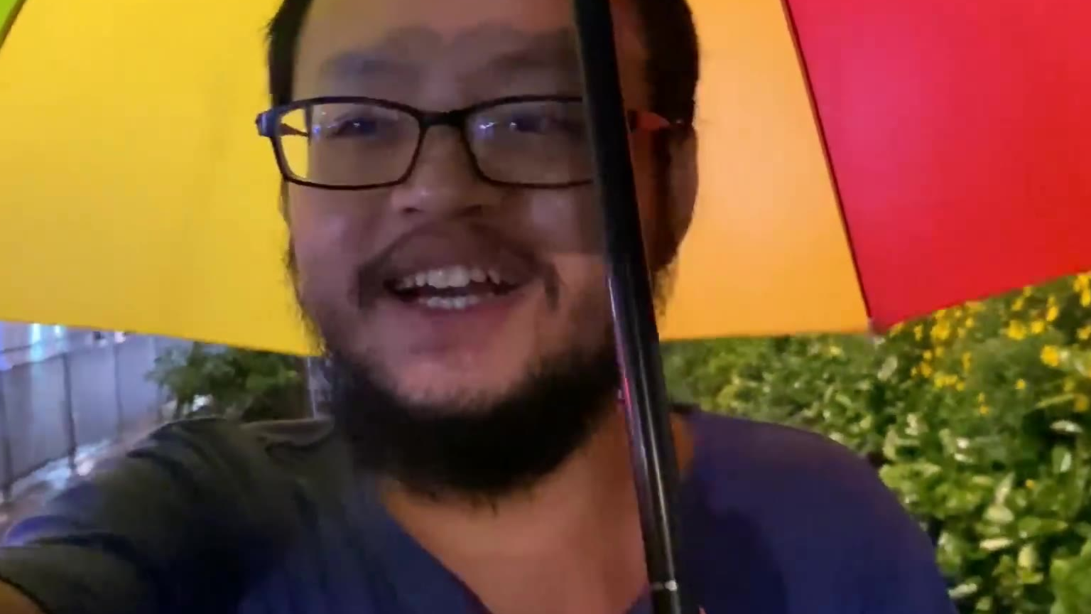 【草log20】送外卖被暴走的粉丝认出来,还被电梯困住,最后又送到熟人那里。。。、